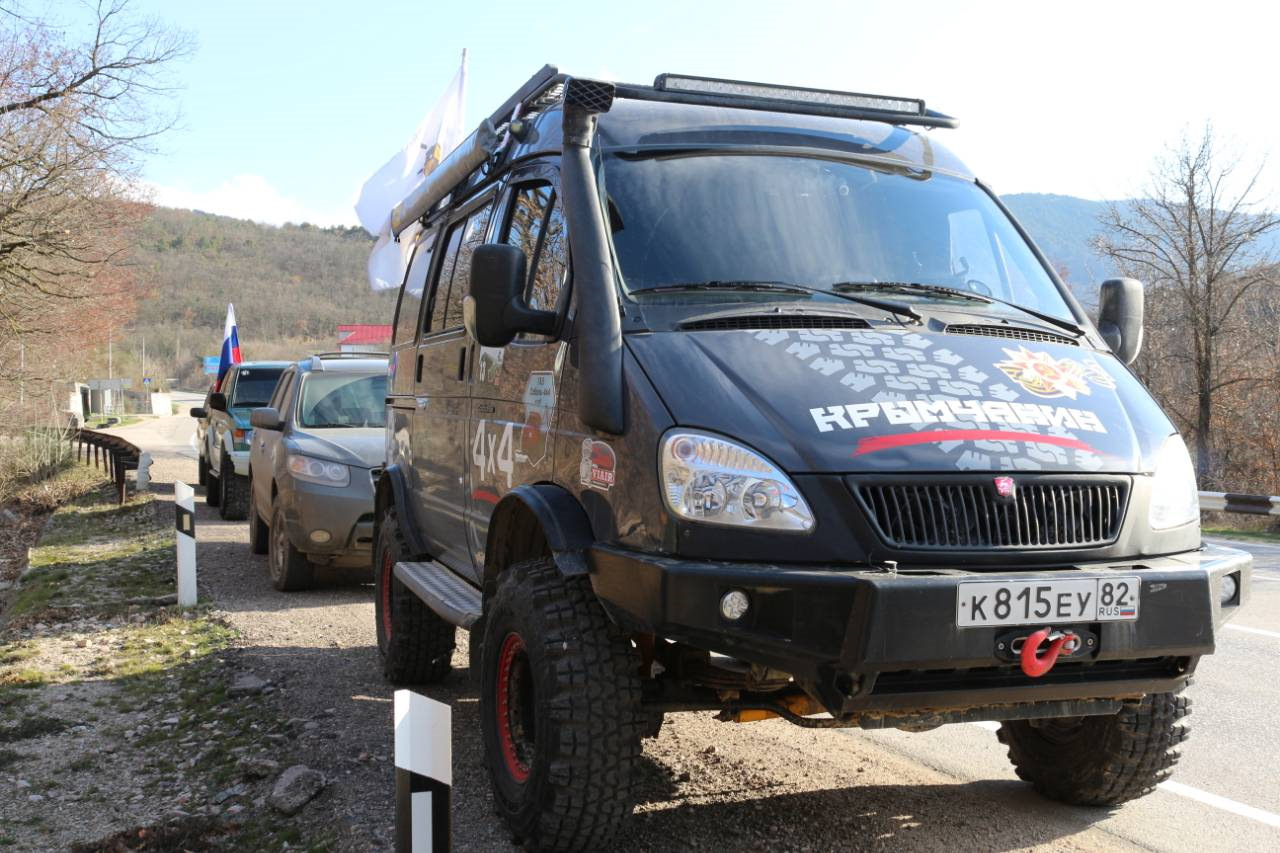 Бампер риф на соболь 4х4. Риф соболь 4х4. Багажник на газ соболь 4х4 с лестницей. Риф соболь 4х4. Риф соболь 4х4.