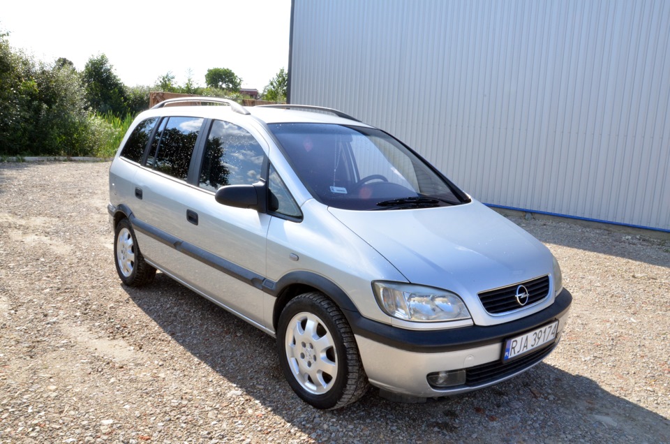 Купить Опель Зафира 2001 Года
