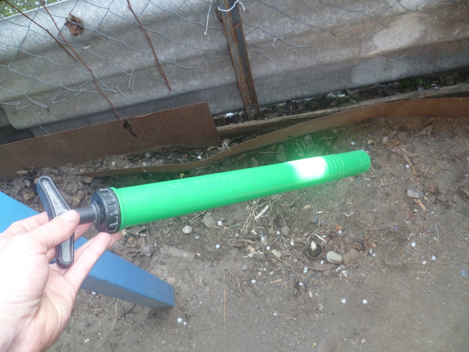 Очистка топливного бака. Слив бензина. — LADA 21102, 1,5 л., 2002 года ...