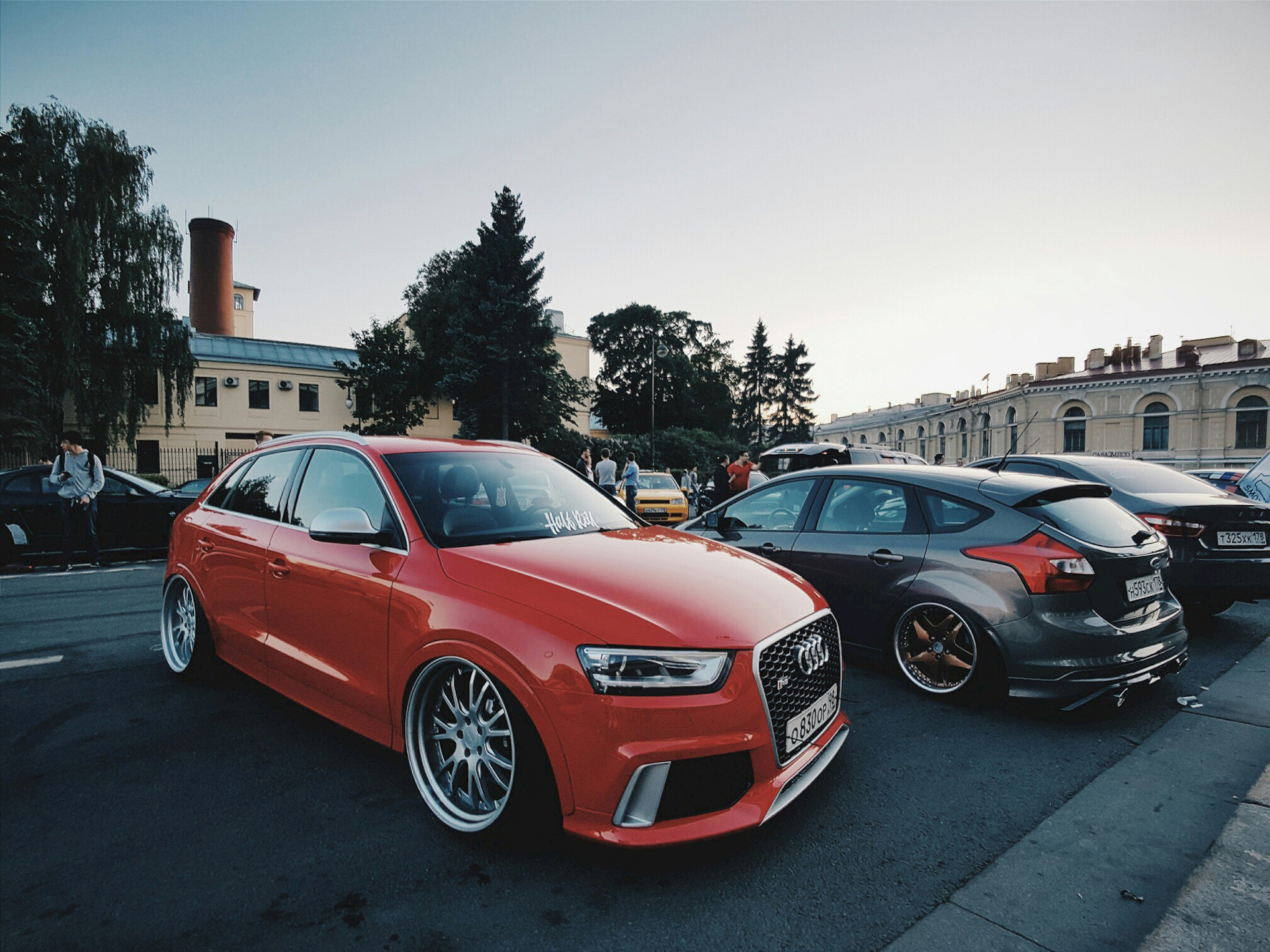 Car meet. Audi q3 Low cars meet. Audi LCM. М2 Low car meet. LCM Питер.