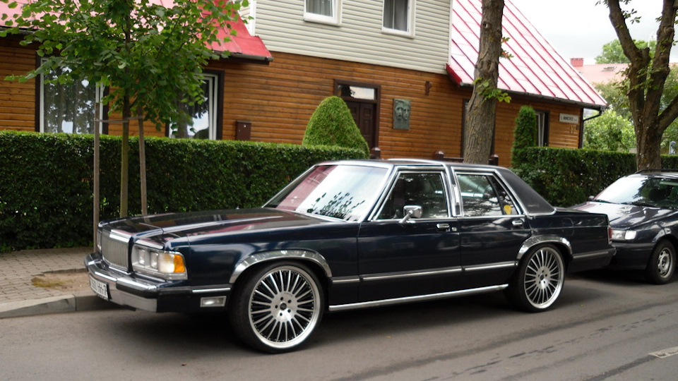 Машина Mercury Grand Marquis