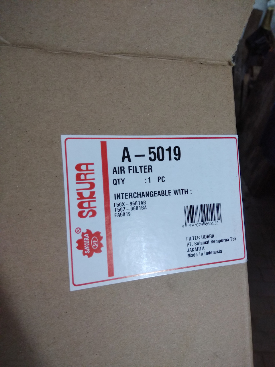 Фото в бортжурнале Ford Expedition (1G). Запчасти на фото: A5019, F50X9601AB, F5OZ9601BA