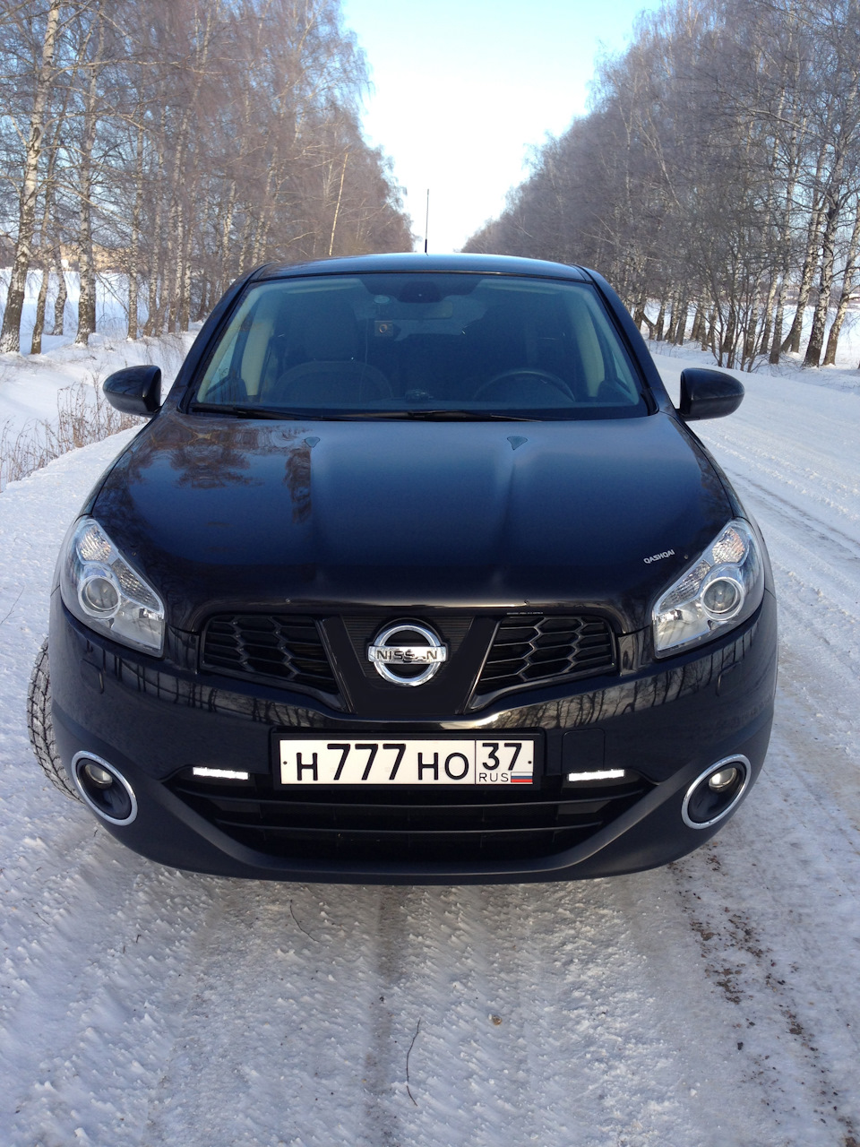 Дефлектор капота пал смертью храбрых. — Nissan Qashqai (1G), 2 л, 2010 года  | аксессуары | DRIVE2