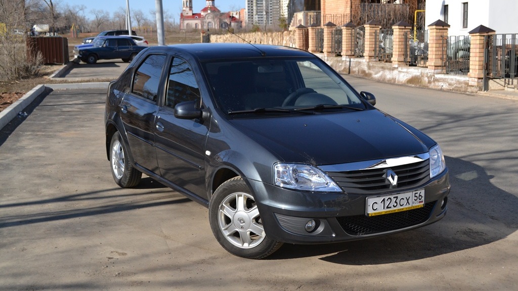 Рено логан 1 2010 года. Отзывы владельцев Рено Логан 2010 года.