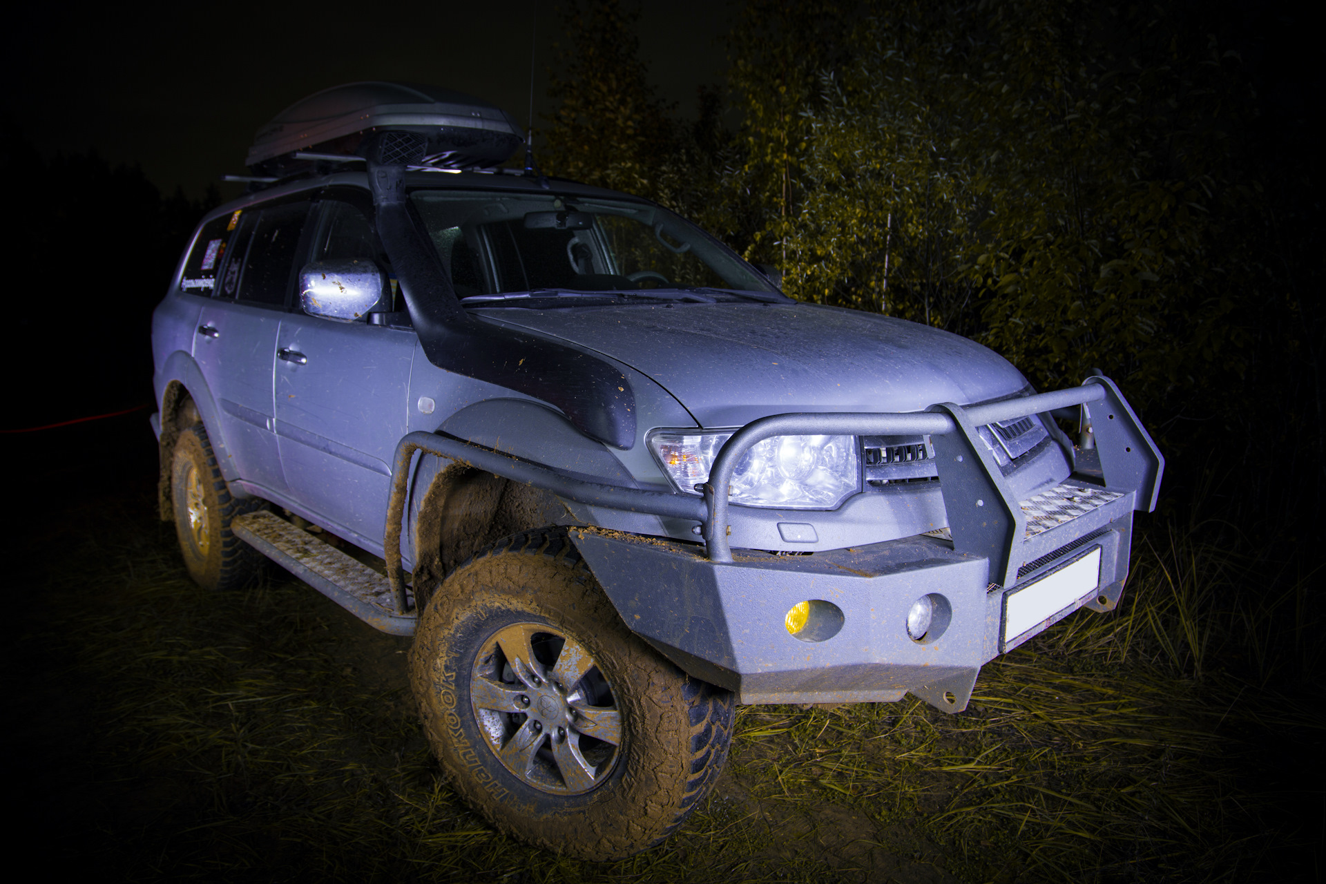 Х 4 форум. Pajero 4x4 Club. Люстра на Паджеро 4. Клуб Паджеро спорт 2. Mitsubishi Pajero 2001