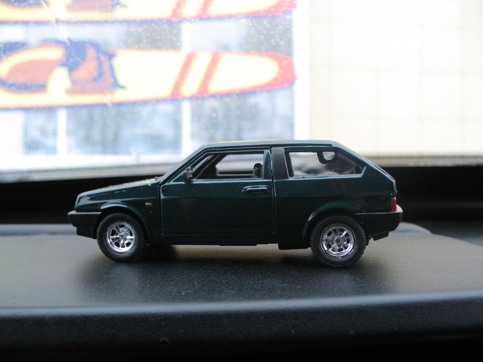 Ваз 2108 lada samara 1/43. Модель ваз 2108 занижение. Lada 2108 autotime 1 60. Ваз 2108 модель 1 43. Autotime лада 2108.