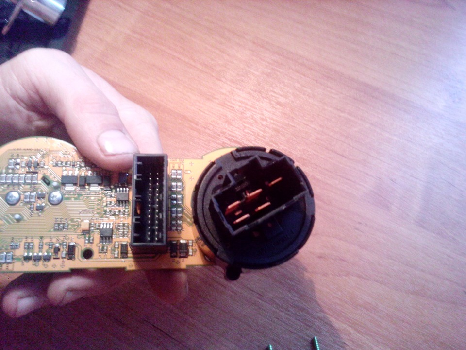 В след за щитком приборов… — KIA Ceed (1G), 1,6 л., 2010 года ...