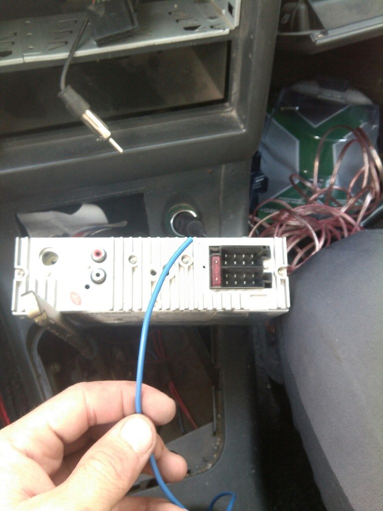 Установка усилителя и сабвуфера Blaupunkt::::/// — Lada 21124, 1,6 л ...