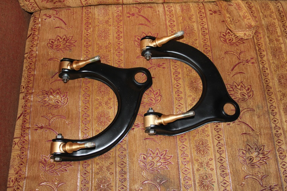 тазовая кость гребень подвздошной кости. верхний передний. скелет человека тазобедренный отдел сзади. передние рычаги мицубиси галант 7. тойота хайс микроавтобус верхний передний рычаг.