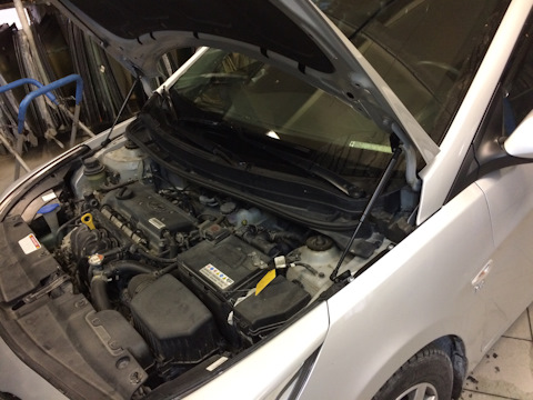 Как снять капот хендай солярис R45001R001 Амортизатор капота Solaris KIA HYUNDAI Запчасти на DRIVE2