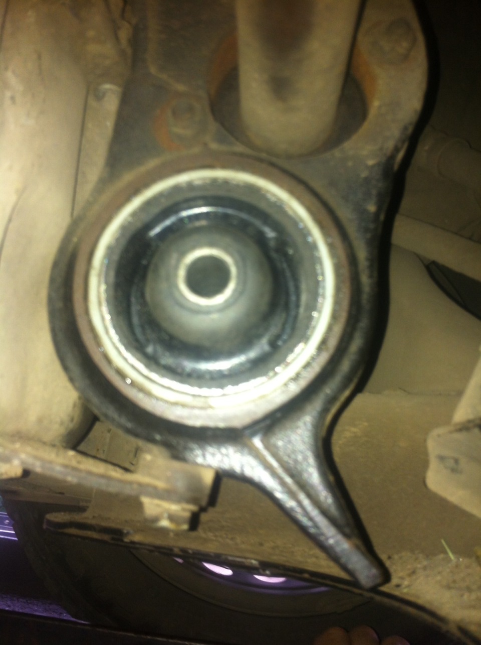 сайлентблок от нивы в опору двигателя — DRIVE2