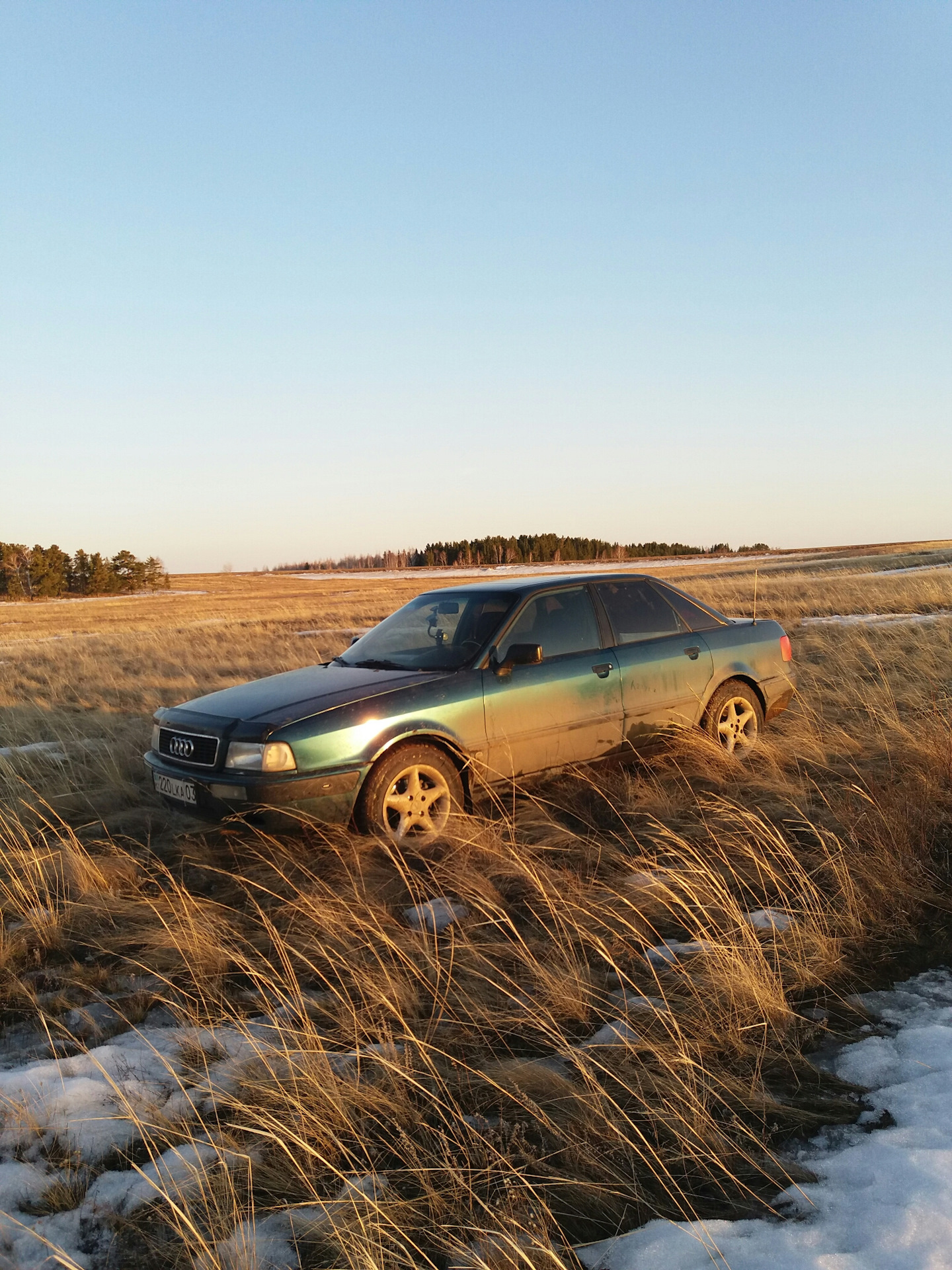 Ауди на бездорожье. Ауди 80 off Road. Ауди 80 бездорожье. Ауди 80 б4 1992 офф роуд. Ауди 80 внедорожник.