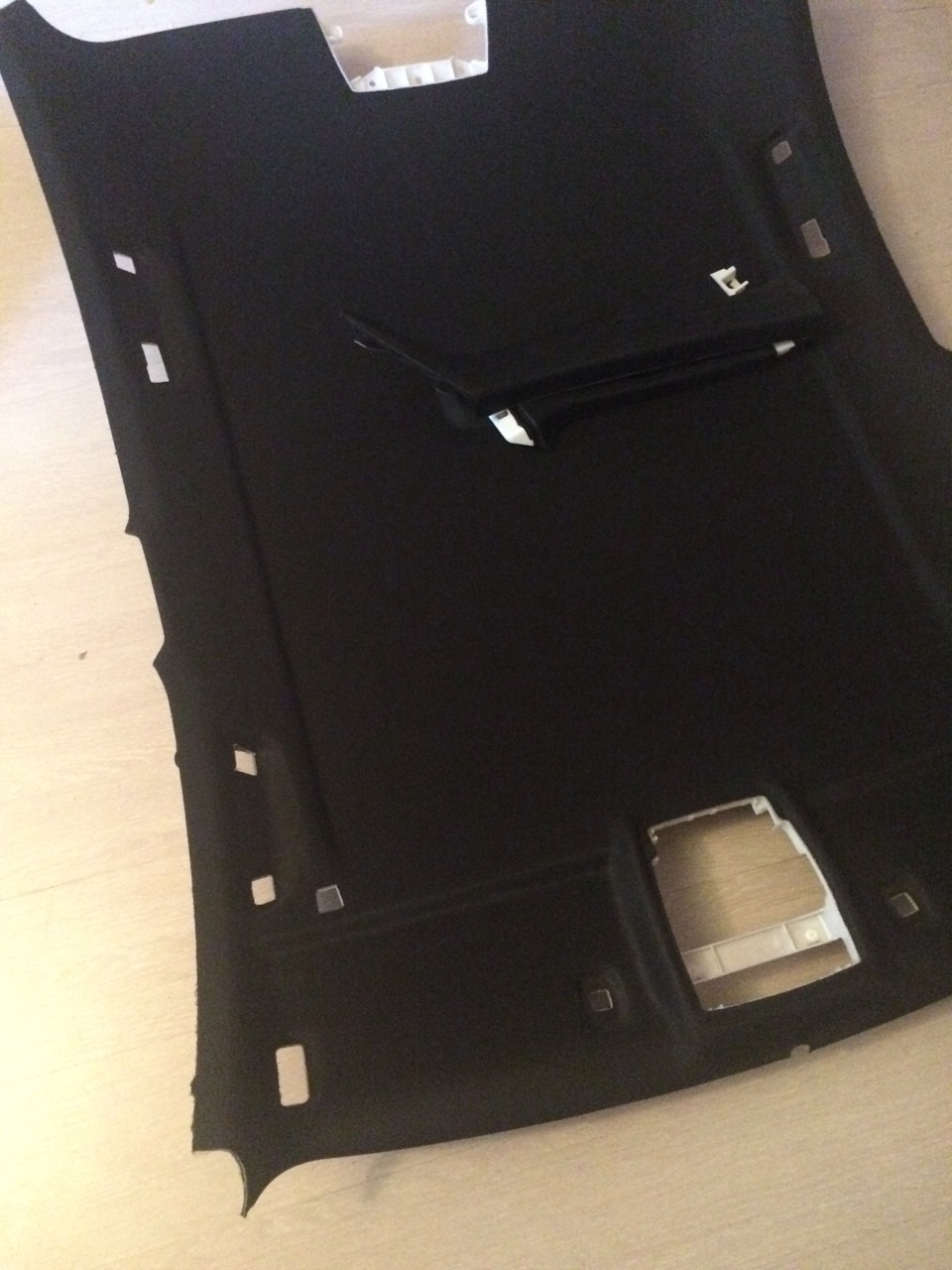 e9b759as 960 белая бмв ф30 с черной крышей