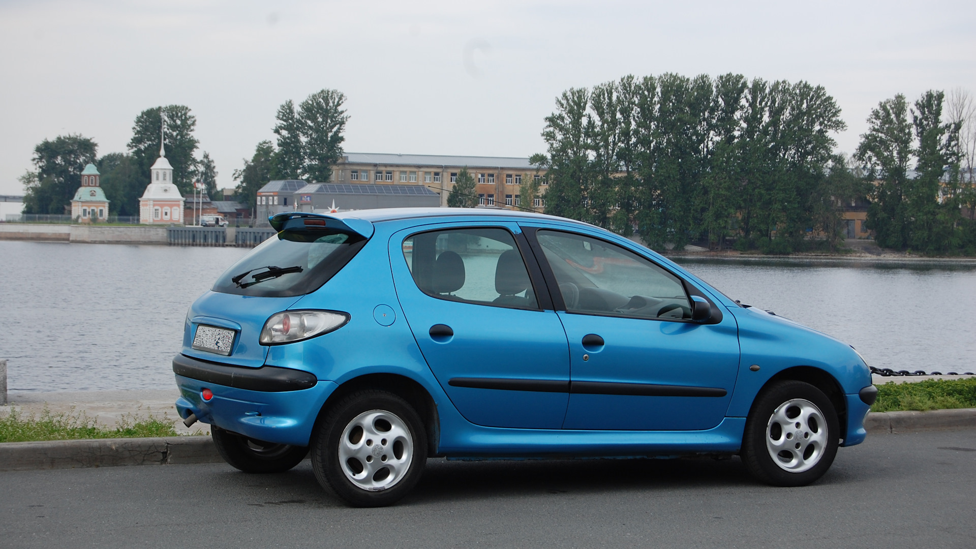 Peugeot 206 1.4 бензиновый 2001 | Лазурный, 1,4 на DRIVE2