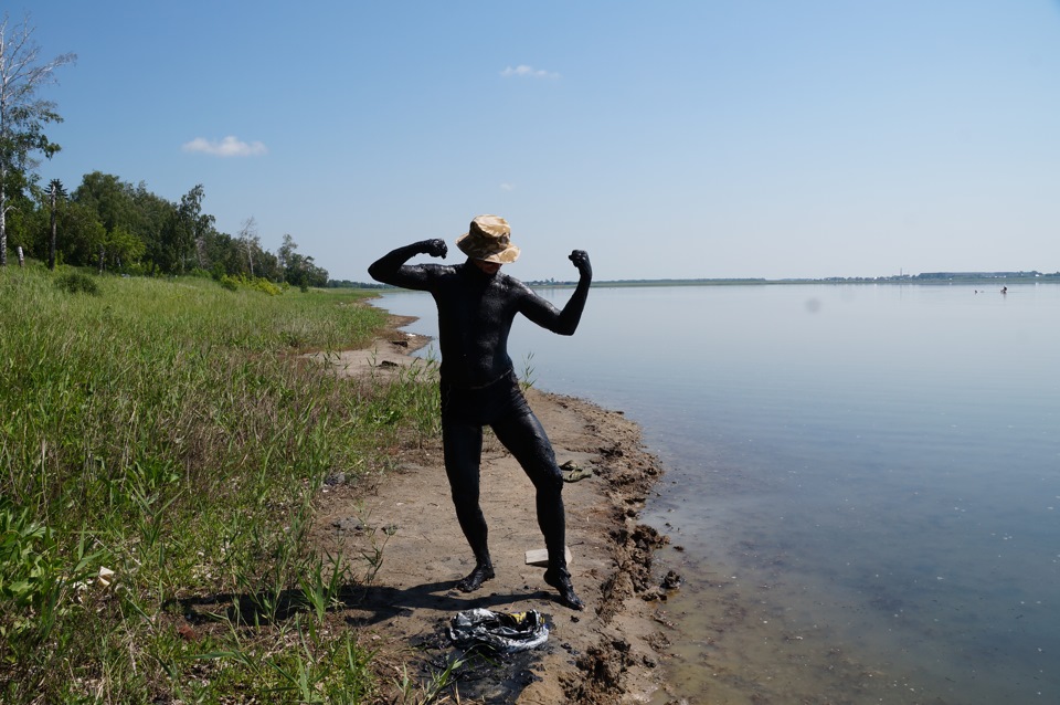 Гисметео озеро карачи. Озеро Карачи Новосибирская. Карачи курорт соленое озеро. Озеро Карачи соленое озеро. Хомутинино грязевое озеро.
