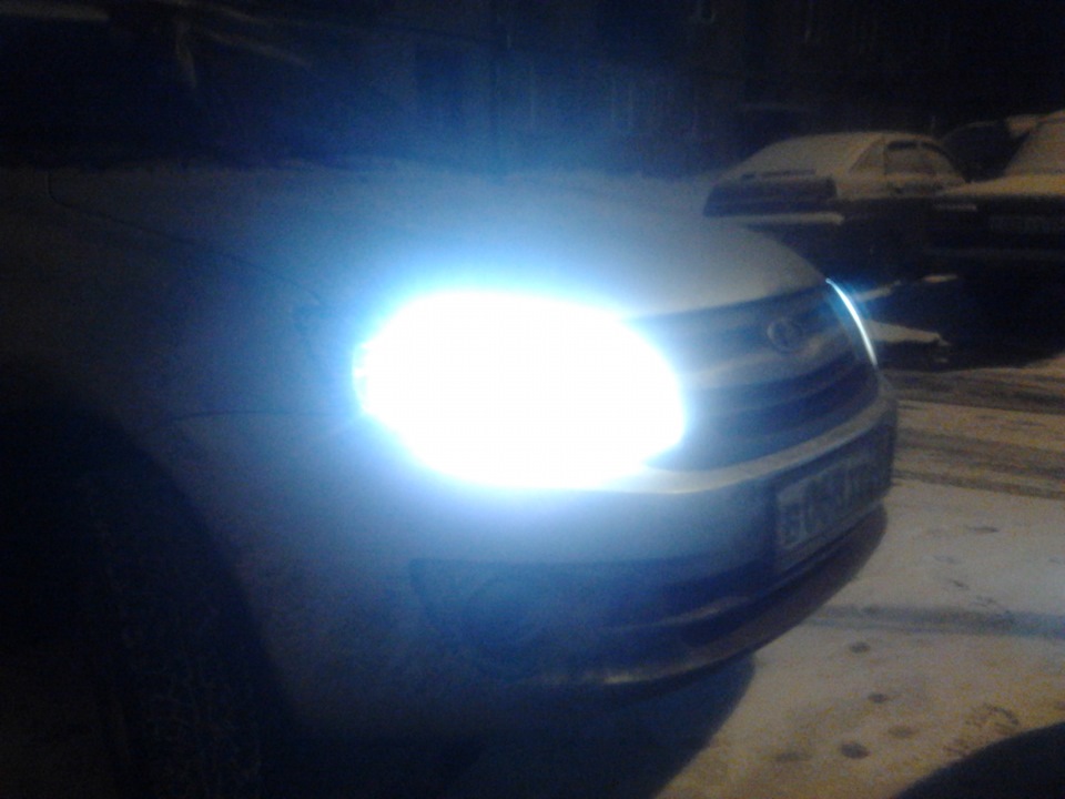 новый свет фар — Lada Гранта (1G), 1,6 л, 2012 года | аксессуары | DRIVE2