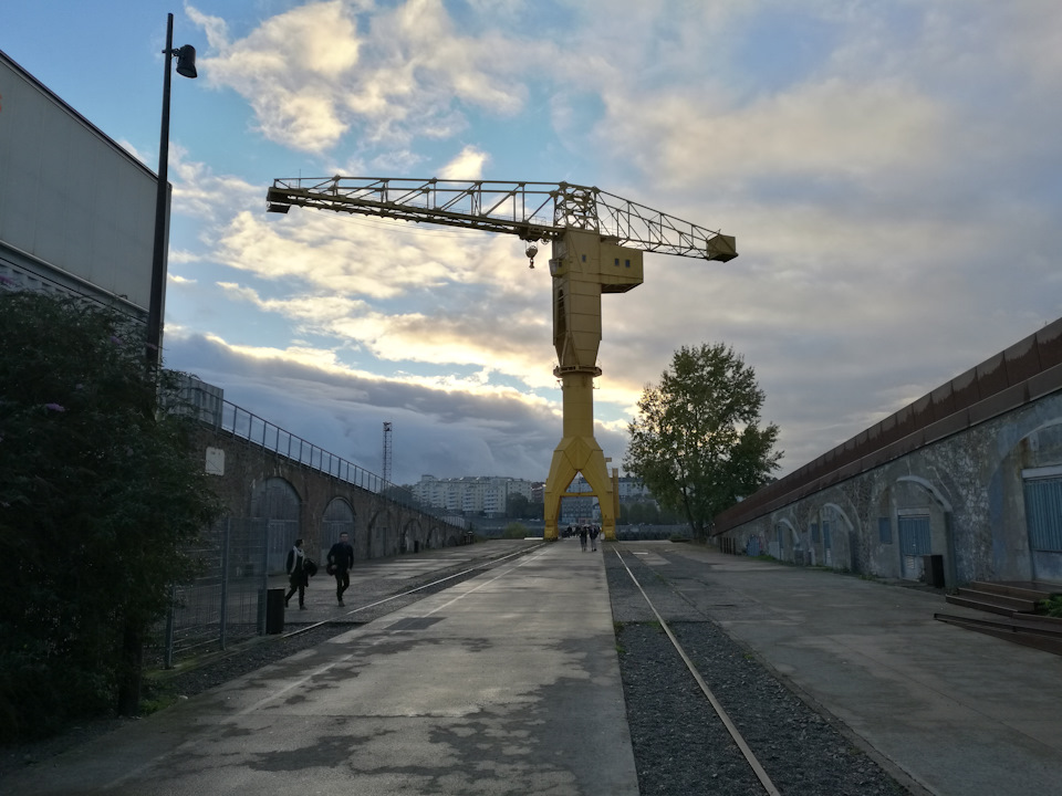 Фото в бортжурнале Audi A4 (B9)