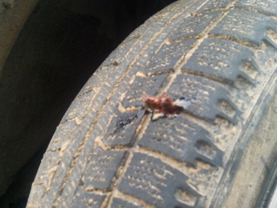 Ремонт бескамерной шины. — Nissan Wingroad (Y12), 1,5 л, 2008 года ...