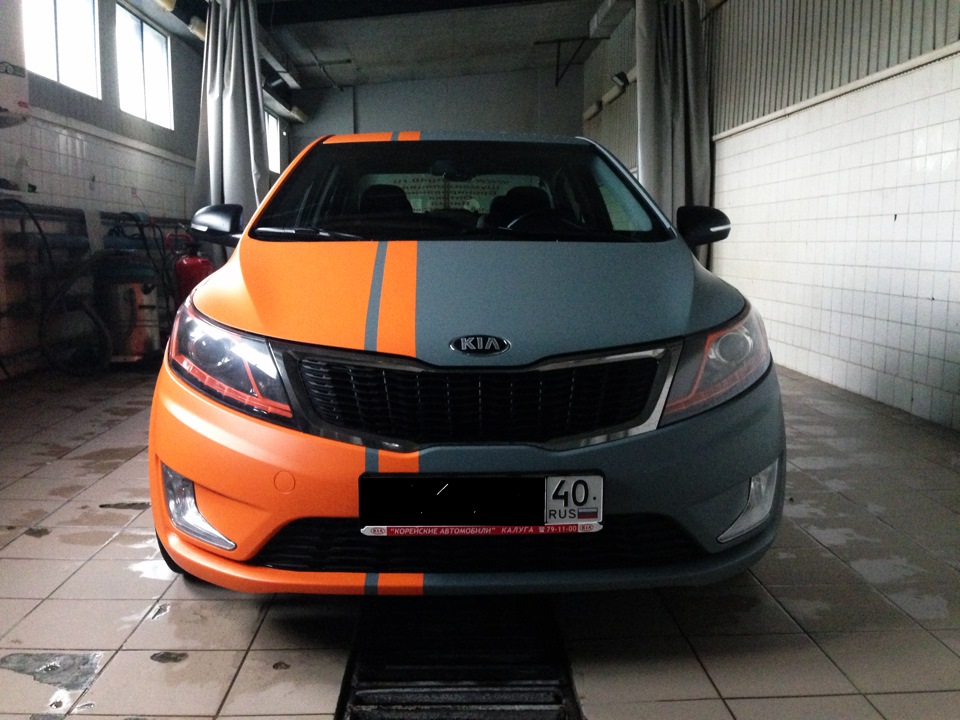 Kia Cerato в матовой пленке