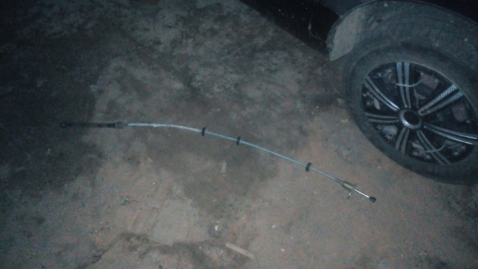 помогите пожалуйста поменять тросик на КПП — DRIVE2