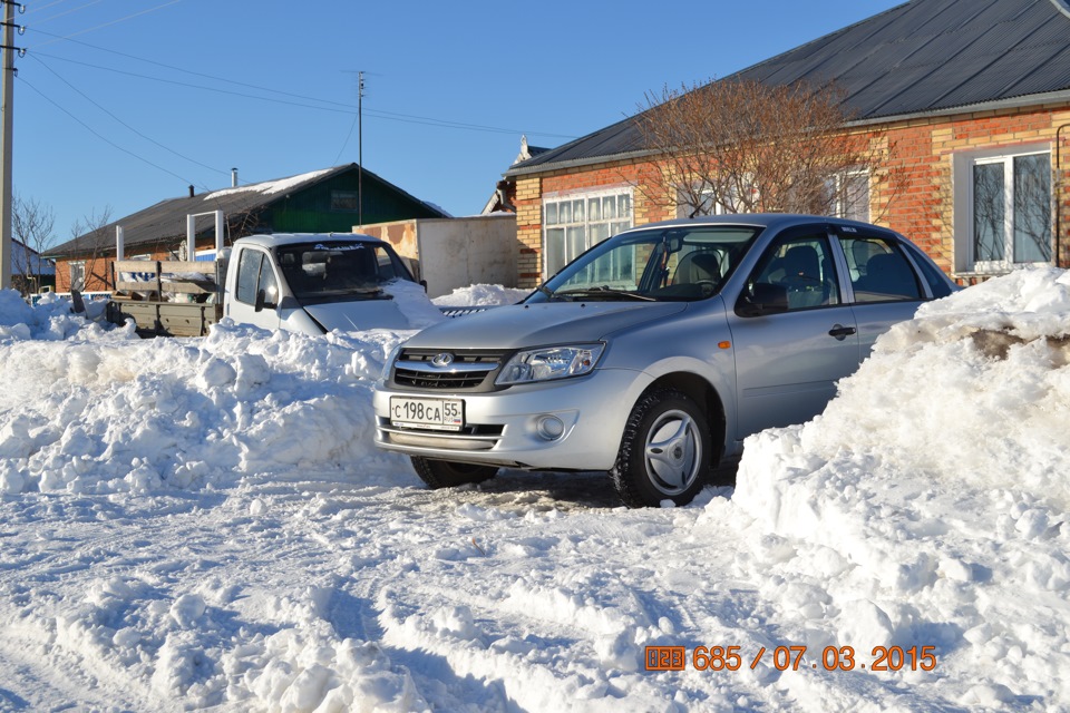 Весна. — Lada Гранта, 1,6 л, 2013 года | фотография | DRIVE2