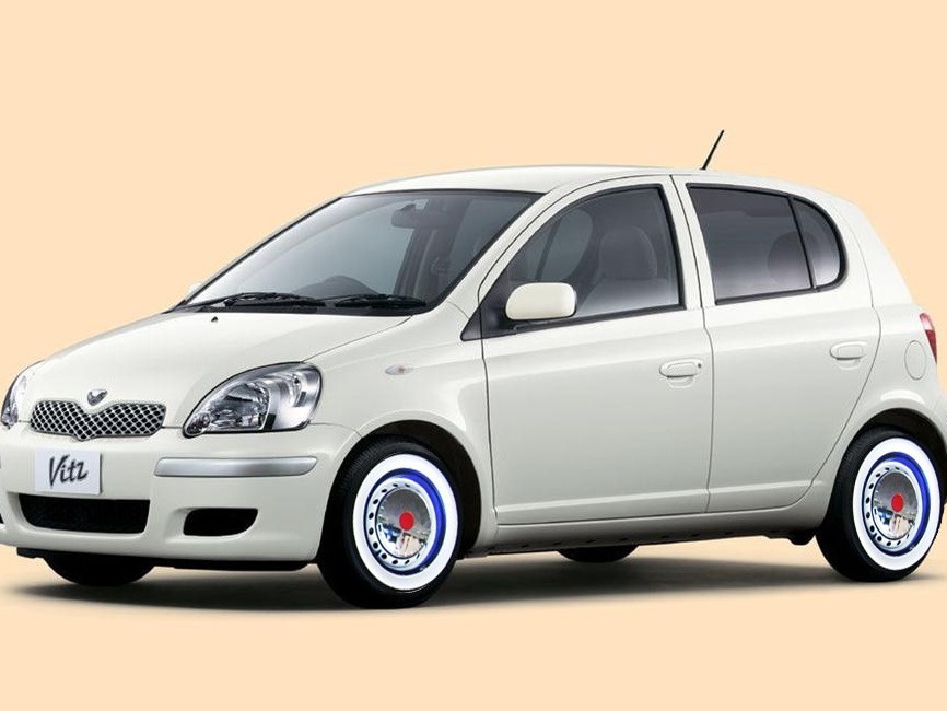 Тойота витц безопасность. Тойота Витц 1998. Toyota Vitz xp90 RS.