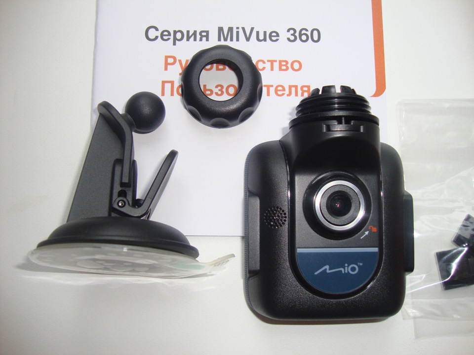 Ди мио брано. Видеорегистратор mio MIVUE 356. Mio MIVUE d5x видеорегистратор. Видеорегистратор Мио 555. Видеорегистратор Мио мивуе 366 на Мазда 6