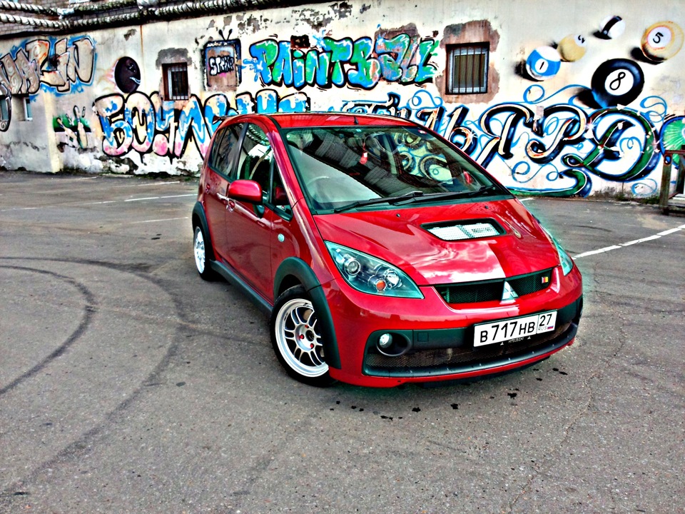 Шины митсубиси кольт. Mitsubishi Colt Ralliart. Кольт 6 раллиарт. Mitsubishi Colt z25a. Диски Colt Ralliart r16.