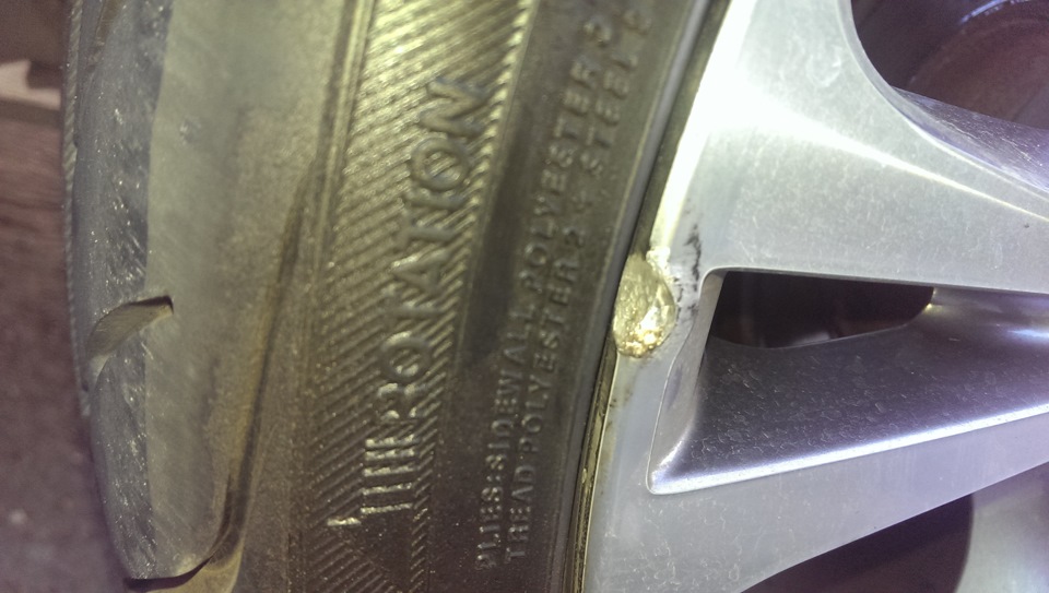 порез шины — Volkswagen Golf Mk4, 1,4 л, 2002 года | поломка | DRIVE2