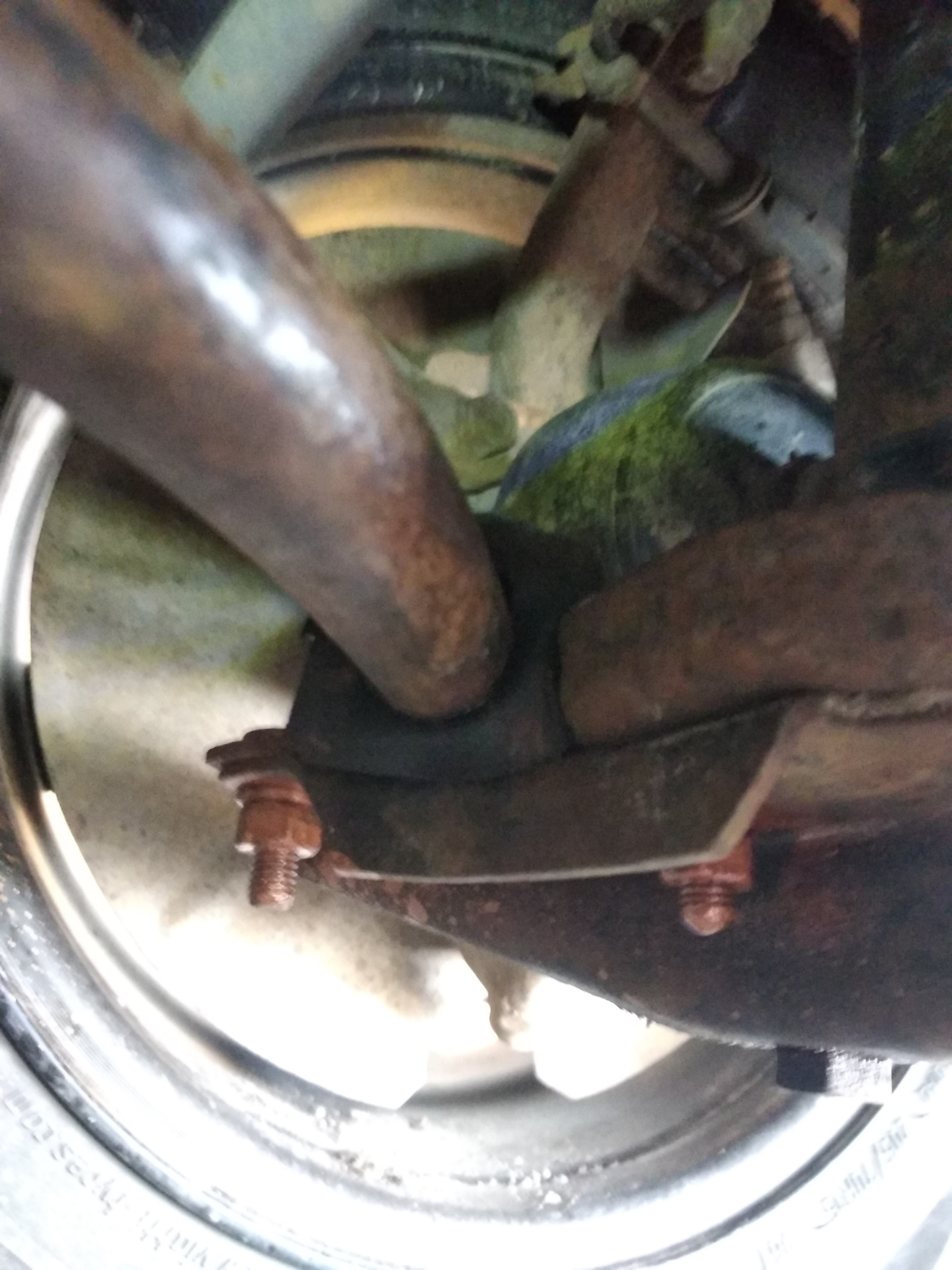 Как заменить втулки стабилизатора на шевроле нива Removing the stabilizer bar Chevrolet Niva