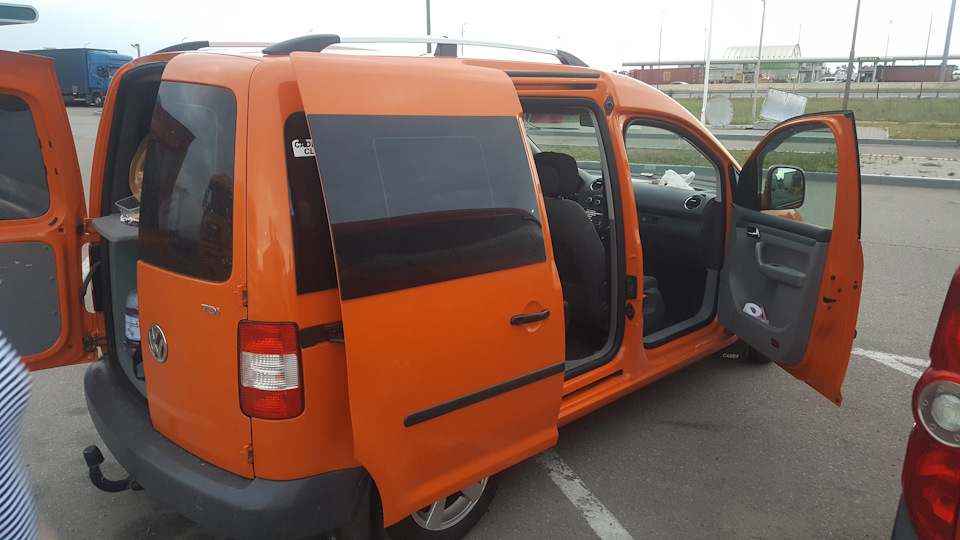Photo from the logbook Volkswagen Caddy (3G)
