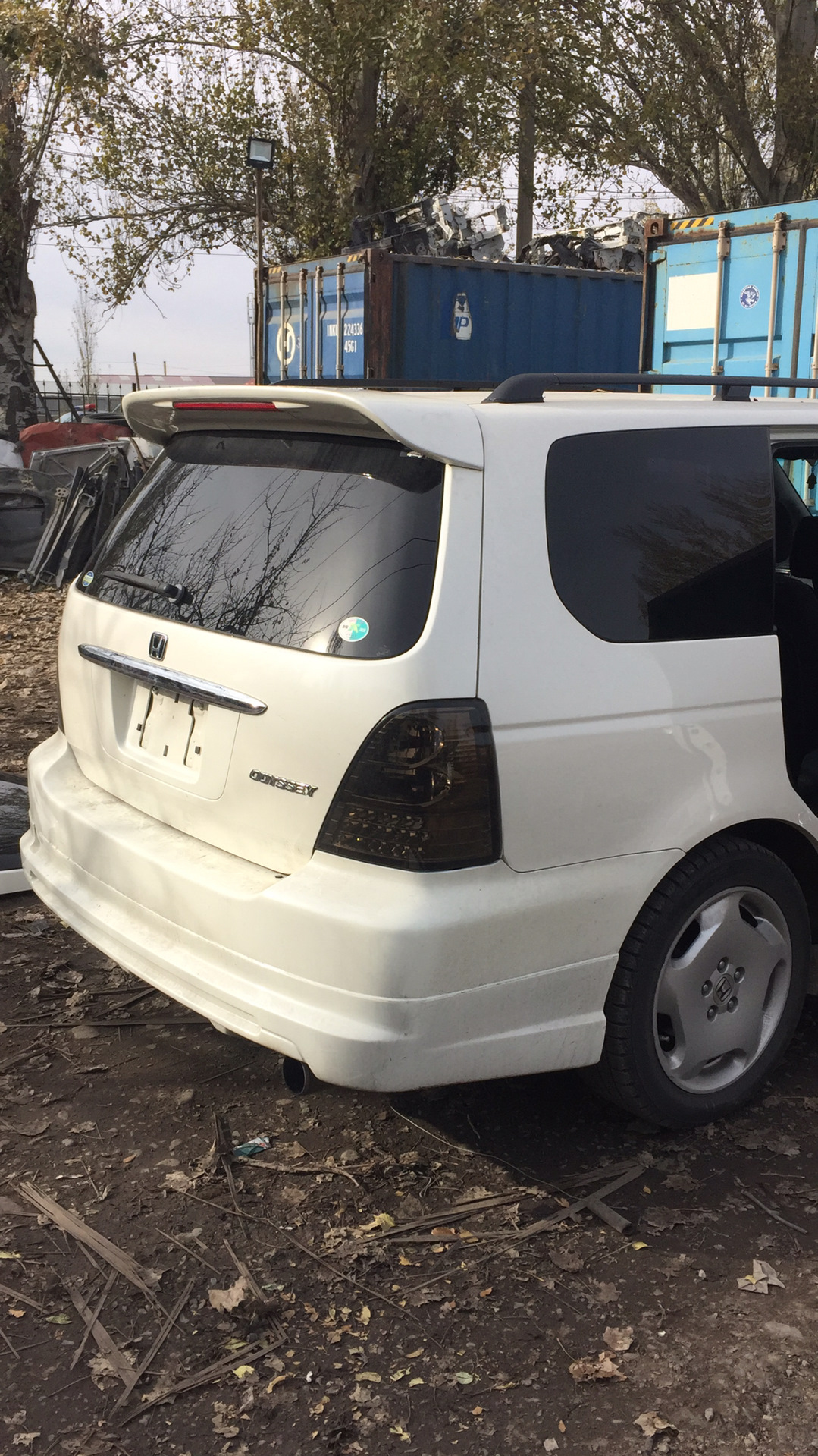 Замена крышки багажника… — Honda Odyssey (2G), 3 л, 2002 года | запчасти |  DRIVE2