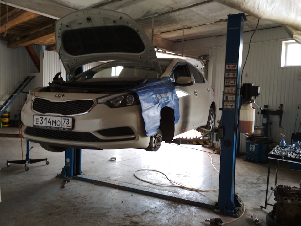 Прокачка передних стоек — KIA Cerato (3G), 1,6 л, 2015 года | визит на ...