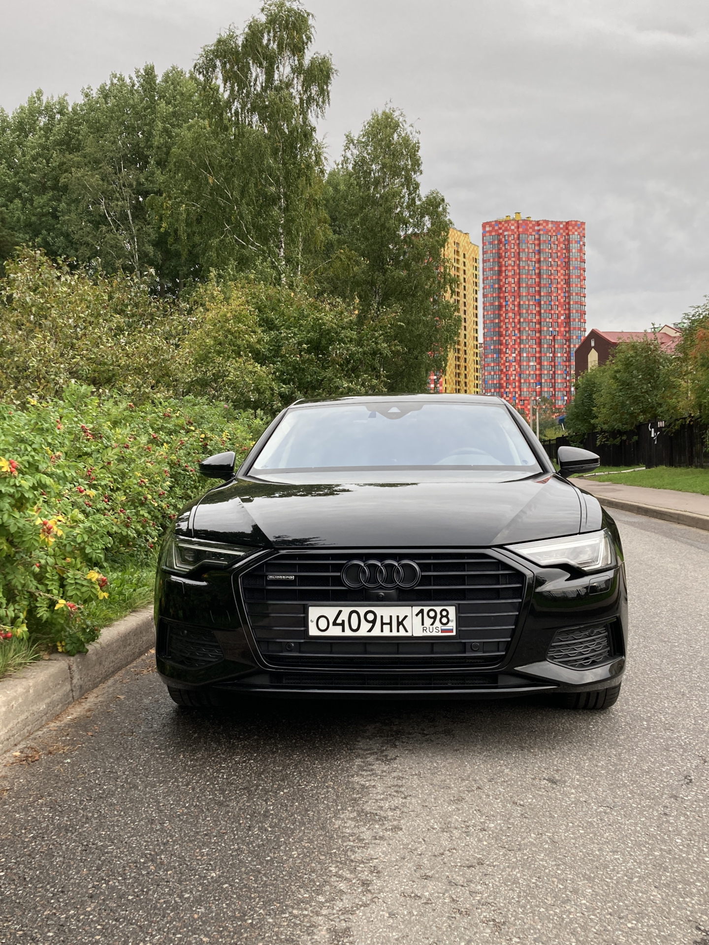 A 7 c 9 b. Audi a6 c7 черная антихром. Audi a4 b8 антихром. Audi a6 RS антихром. Ауди а6 2020 черная.