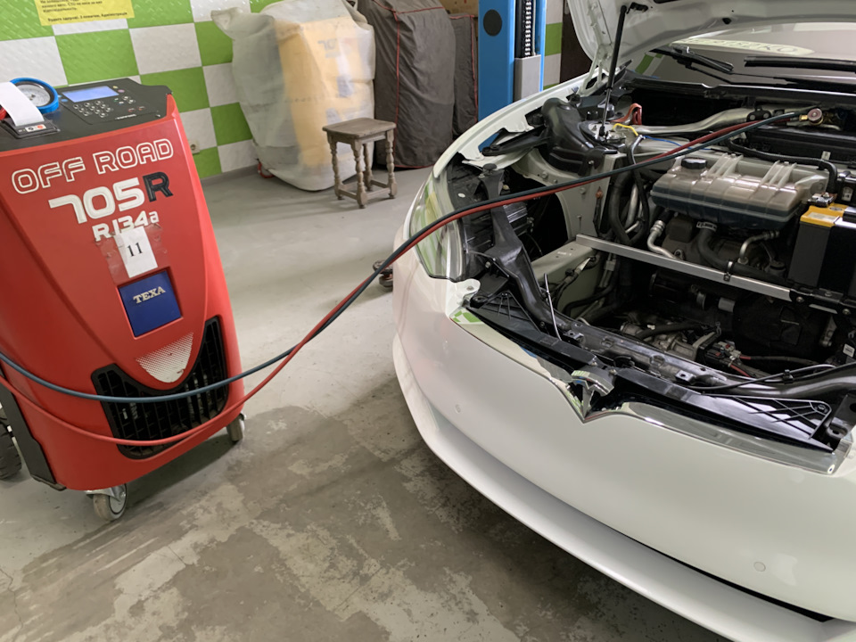 Развал, заправка кондиционера, окончательная сборака — Tesla Model S ...
