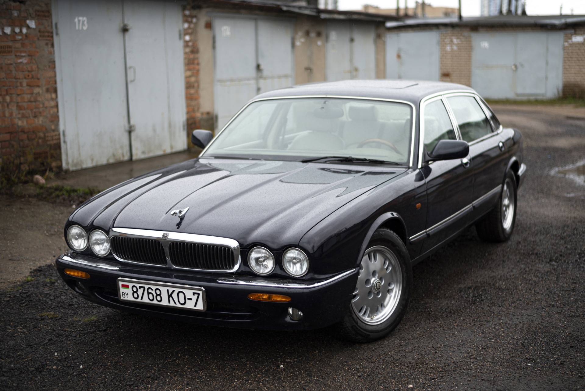 Jaguar XJ Mark 4