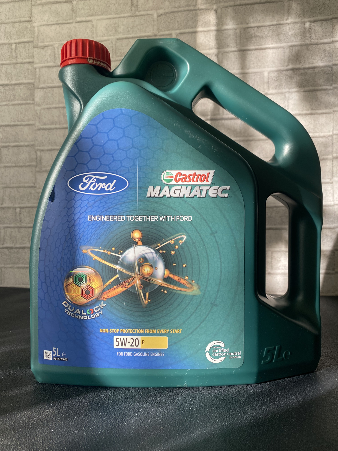 Castrol magnatec 5w20 ford. Масло Ford 5w20. Масло магнатек 5w20 Форд Шате м.