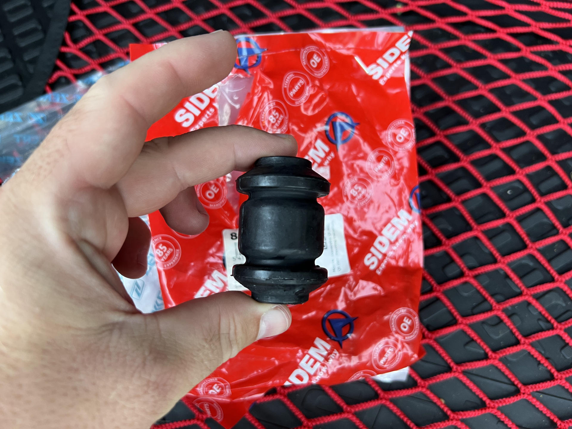 Порвались сайлентблоки рычагов. — Skoda Fabia RS Mk2, 1,4 л, 2013 года ...