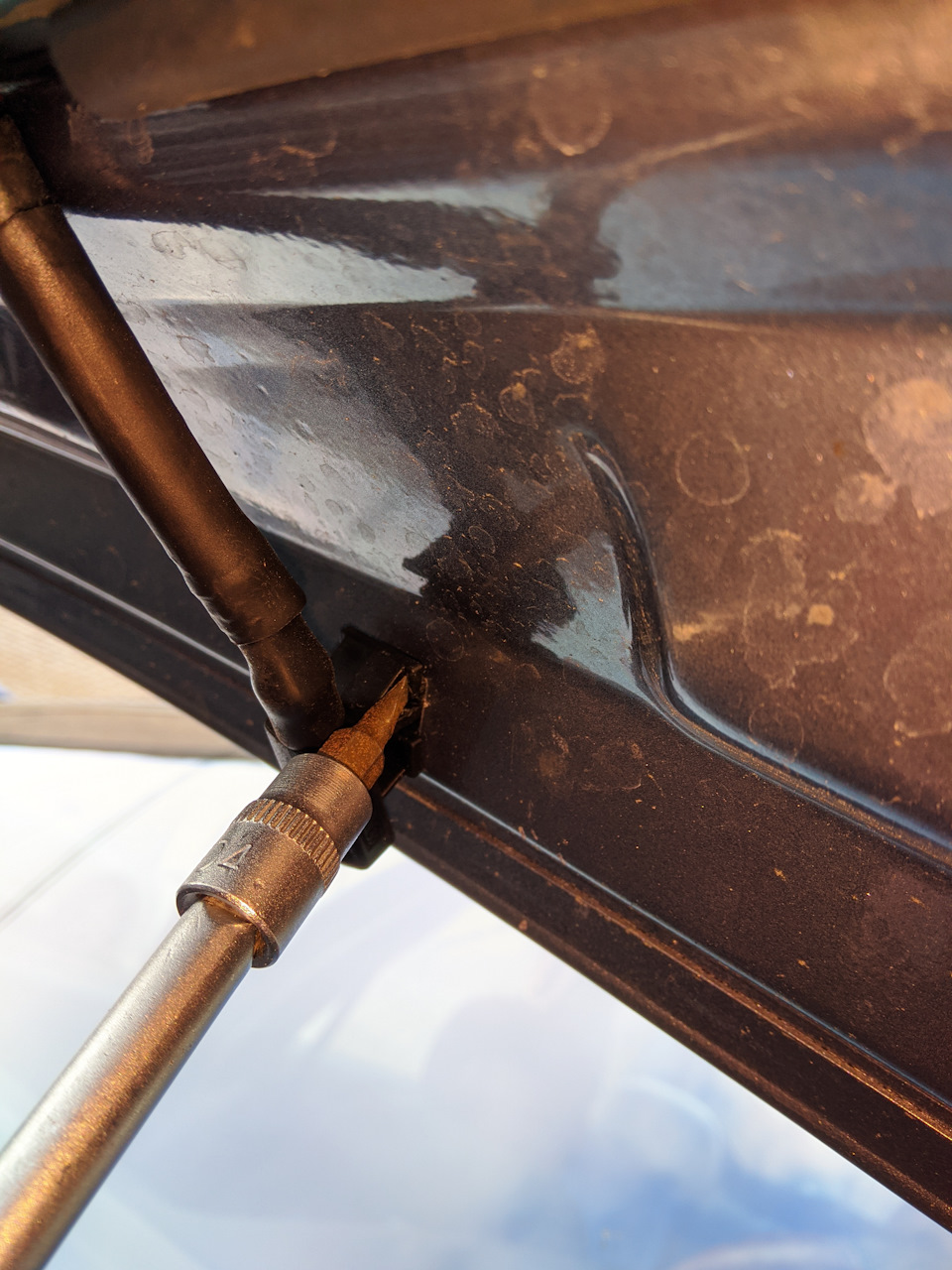 #8. Замена веерных форсунок омывателя лобового стекла PSA 6438.H0 ...