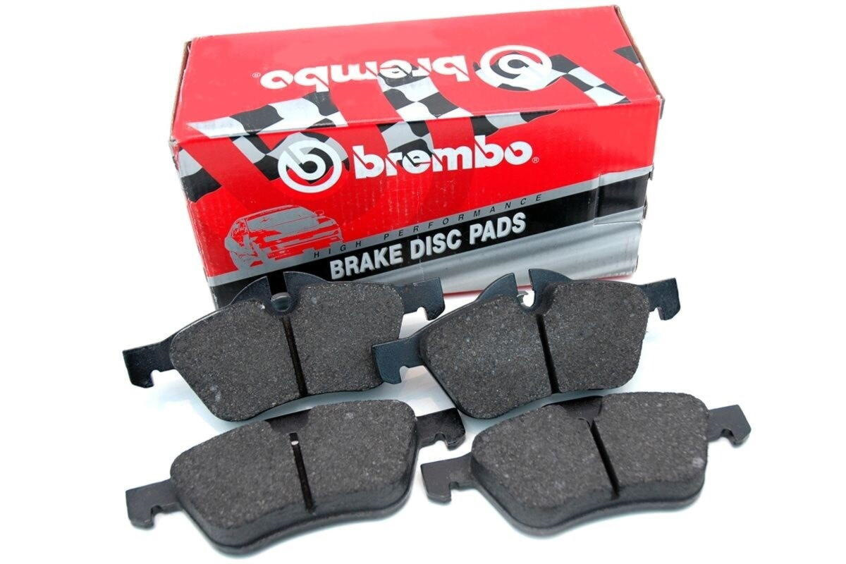 Отзывы колодок. P85121 BREMBO. Колодки BREMBO p85121. P 50 099 колодки тормозные дисковые BREMBO комплектация. P85121 передние колодки BREMBO.