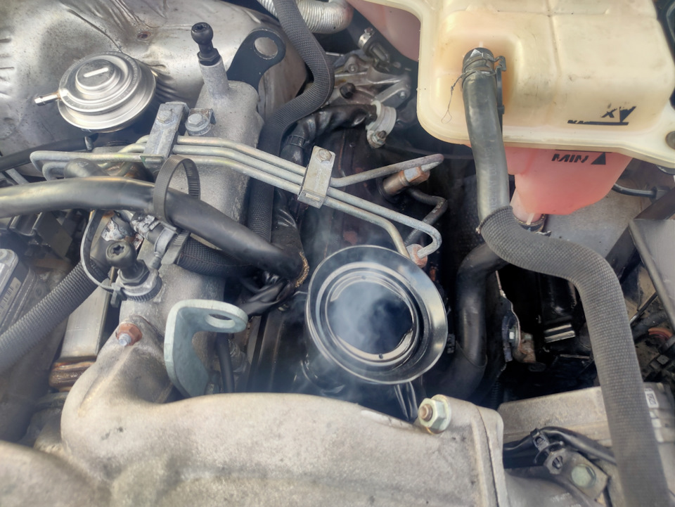 Парит с маслозаливной горловины(решено) — Audi A6 Avant (C5), 2,5 л ...