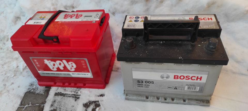 садит батарею. правильный монтаж батареи. разрядился аккумулятор автомобильный. режим ожидания включен на телефоне. садит батарею.