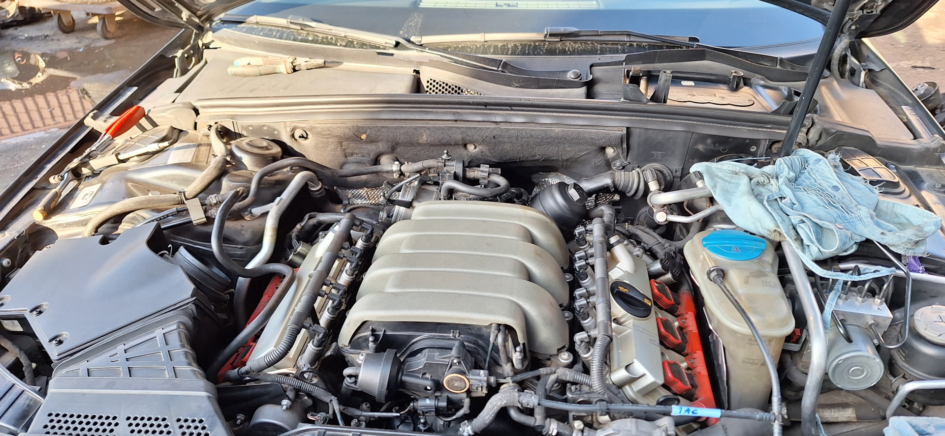Замена термостата AUDI a4 b8 3.2FSI — Audi A4 (B8), 3,2 л, 2008 года ...