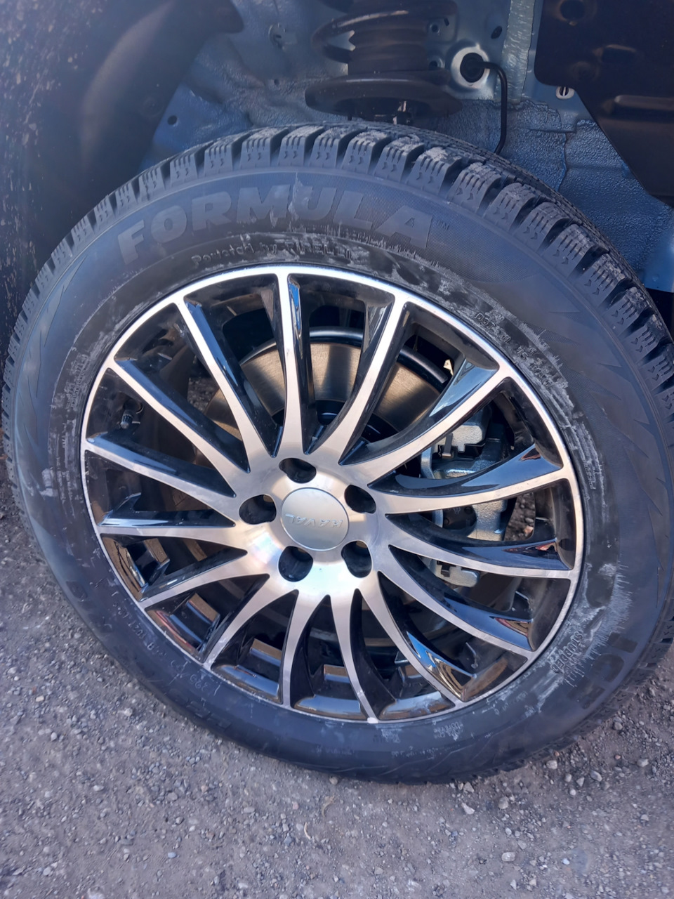 012. Зимняя резина с дисками. — Haval Jolion, 1,5 л, 2023 года | шины ...