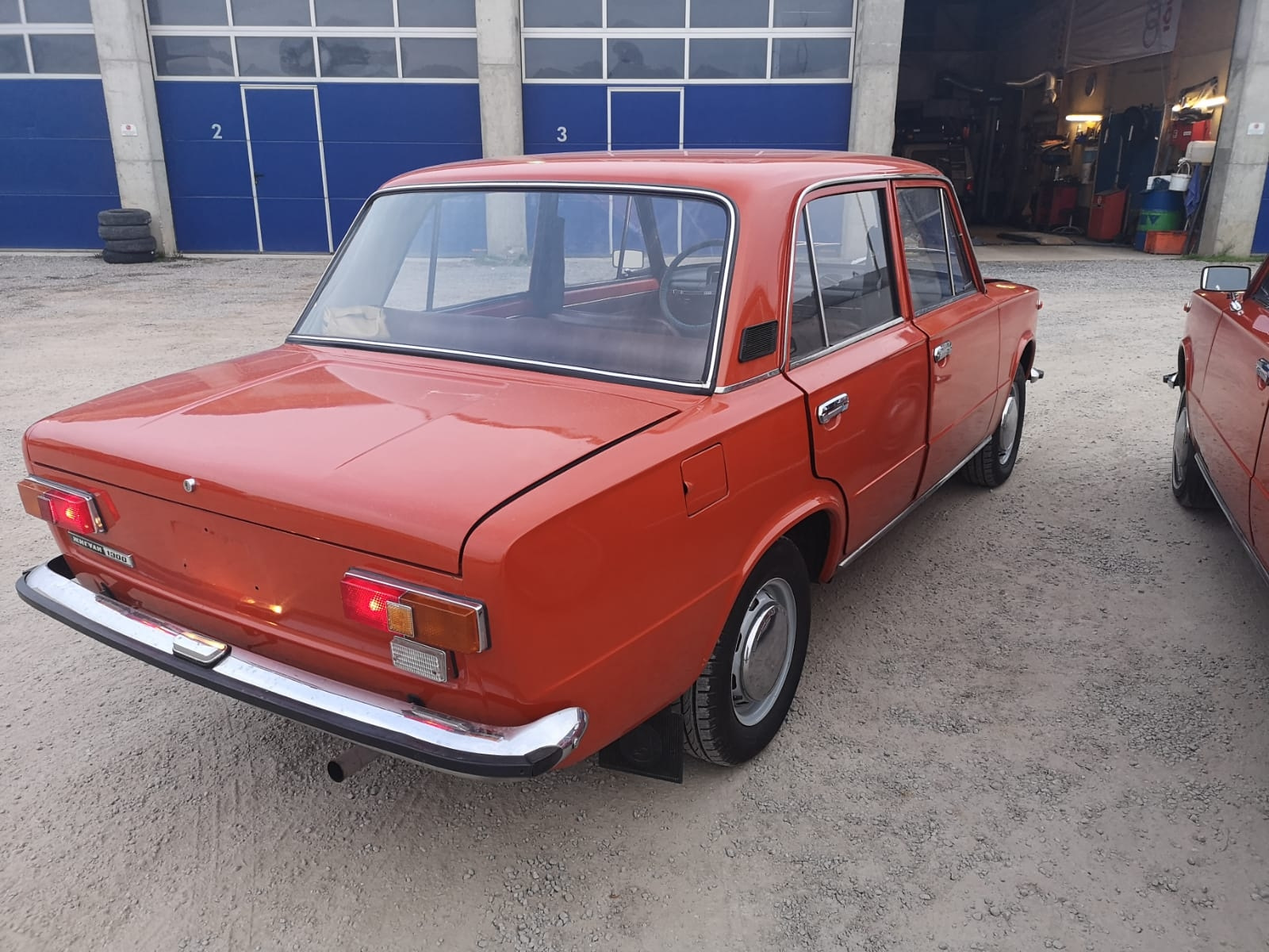 Lada 21011