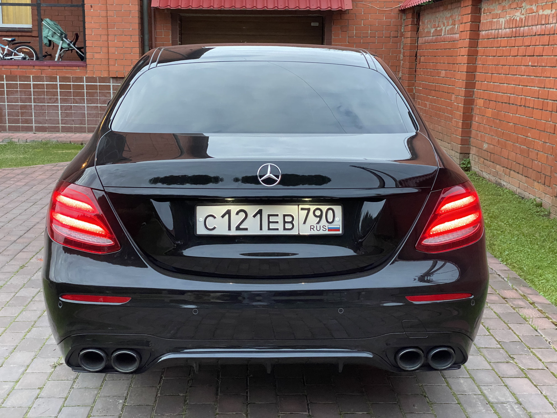 Mercedes Benz w213 Black