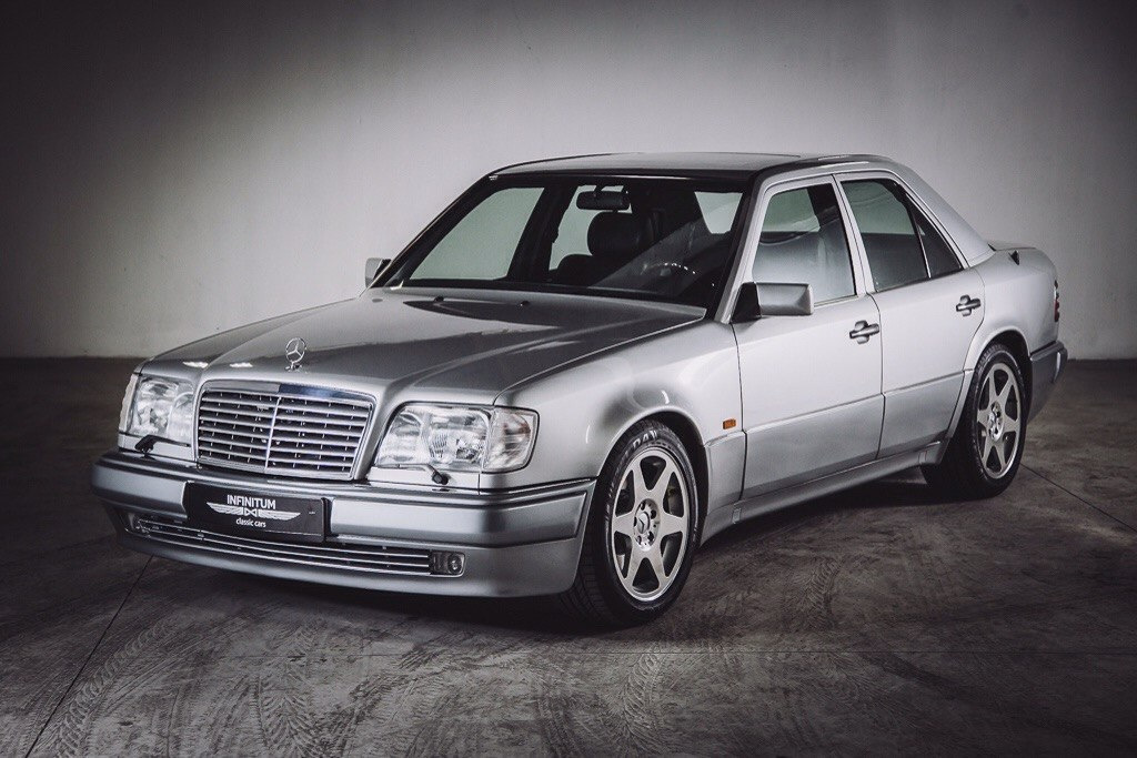 Mercedes 500e w124. Mercedes w124 e500. Mercedes Benz w124 e500. Мерседес 124 e500. Мерседес-Бенц w124 е500.