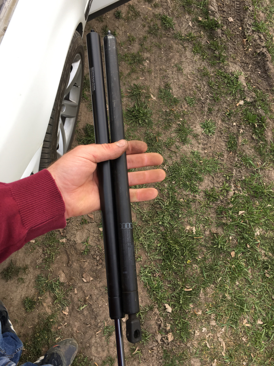 Упала стрелка спидометра упал капот))) — Audi 100 (C4), 2,3 л., 1991 ...