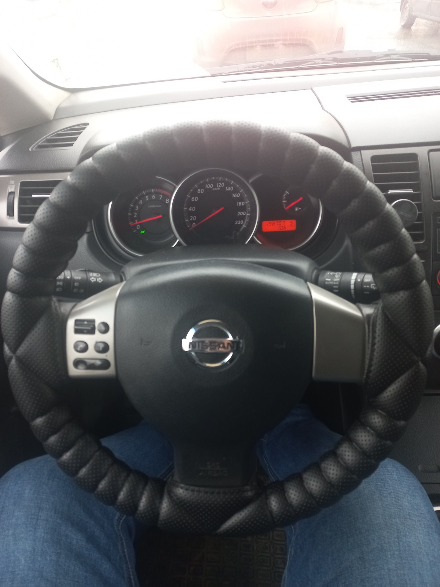 Оплетка на руль ниссан. Руль ниссан ноут. Оплетка на руль nissan x-trail t 31. Nissan almera classic руль. Оплетка на руль ниссан.