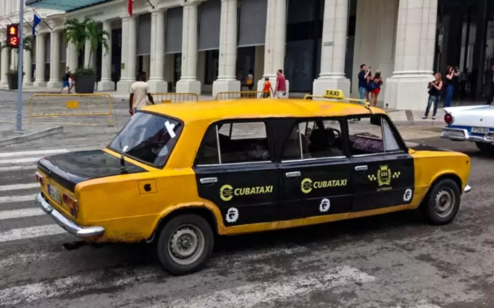 Советский таксист. ВАЗ 2101 лимузин. ВАЗ 2101 кубинское такси. Такси Жигули. Такси СССР.